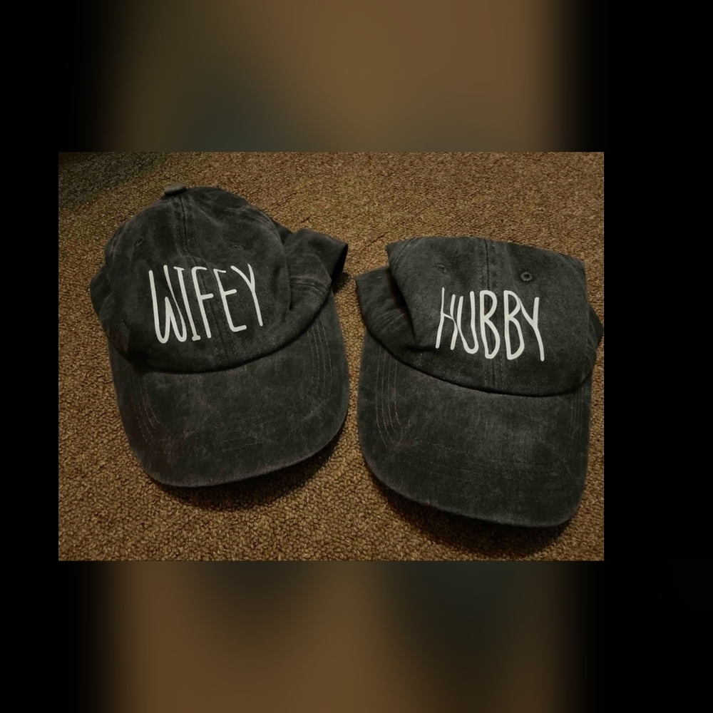 Wifey and Hubby Caps Valetine's Day